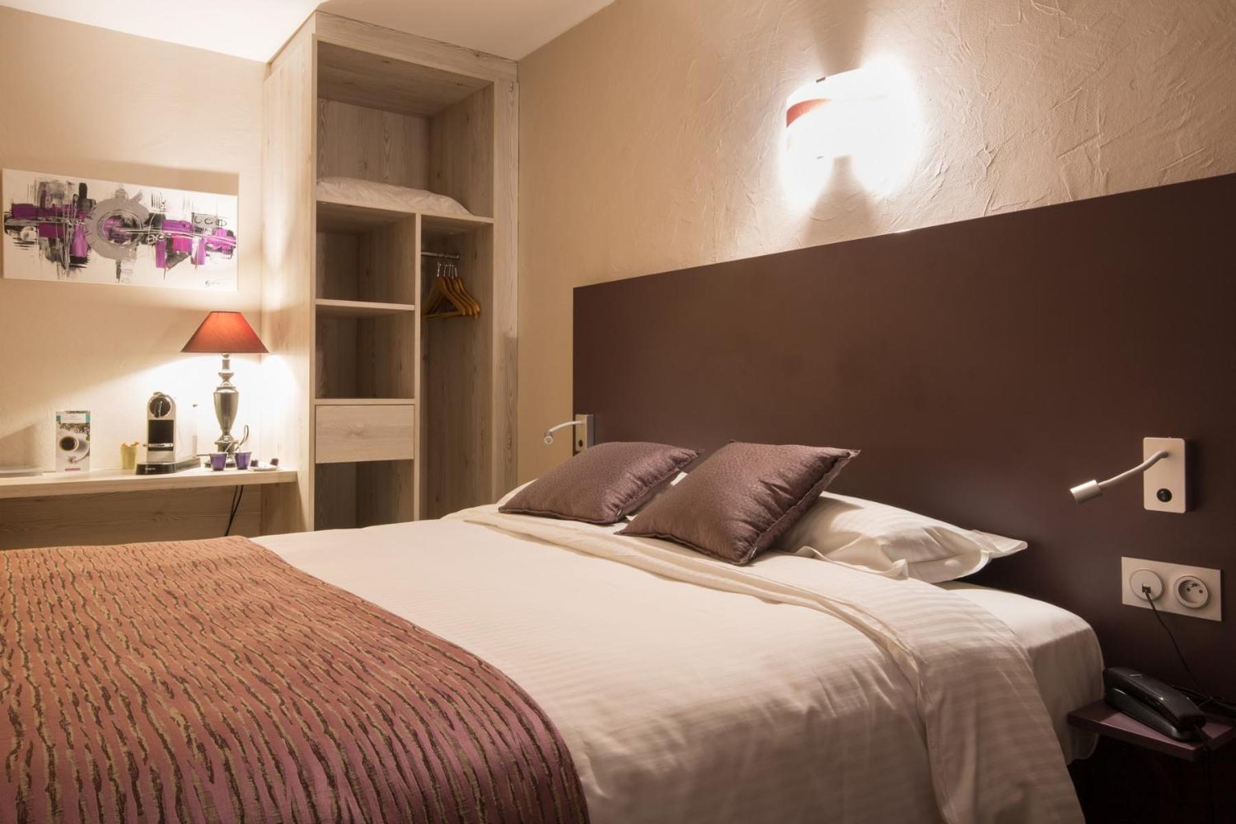 Logis Hotel Le Petit Casset La Boisse Oda fotoğraf
