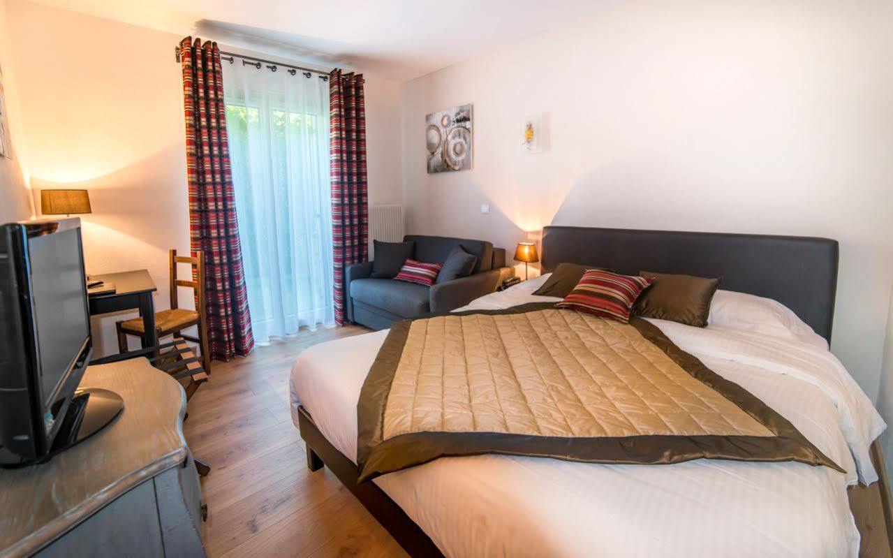 Logis Hotel Le Petit Casset La Boisse Dış mekan fotoğraf